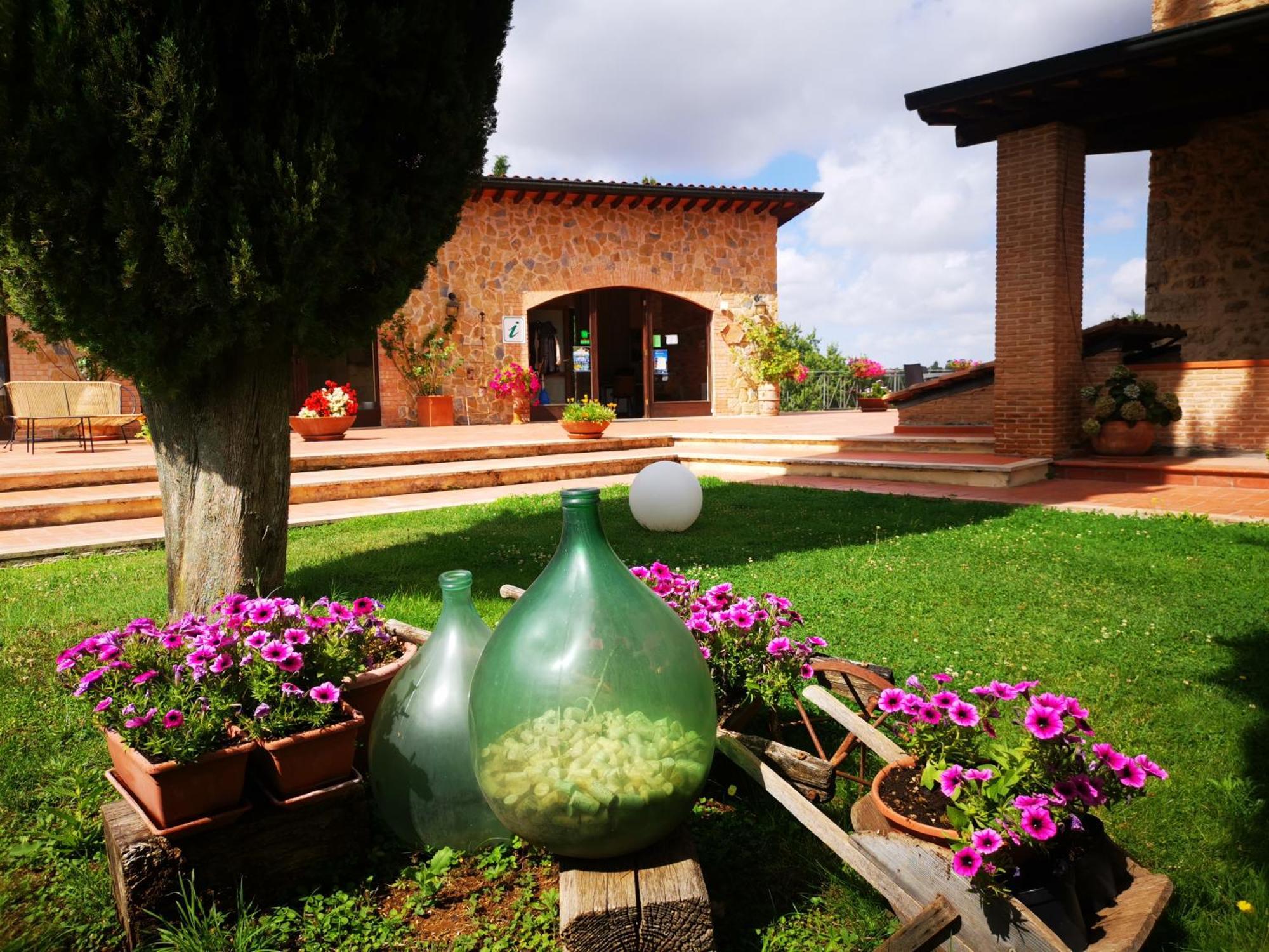 Agriturismo Podere S. Croce Сатурнія Екстер'єр фото